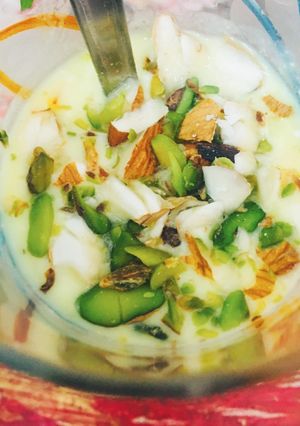 A picture of Saffron lassi.