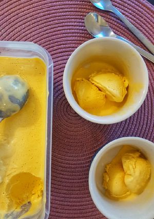 A picture of Mango Icecream.