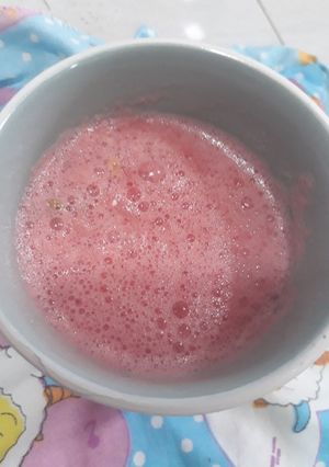 A picture of Watermelon and ginger drink.