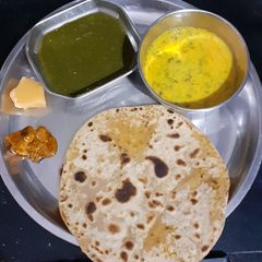 A picture of Gobhi masala paratha.