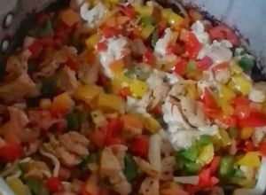 Una foto de Alambre de pollo especial