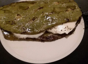 Una foto de Quesadilla de nopal con queso