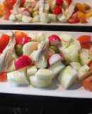 Ensalada de pepino, paraguayos y boquerones en vinagre