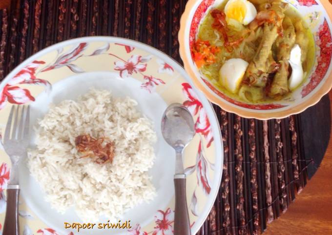 Soto ceker bumbu kemiri