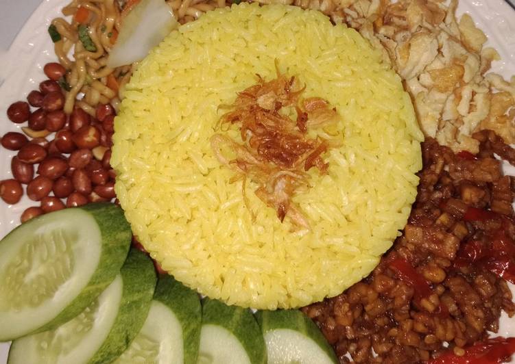 Nasi kuning