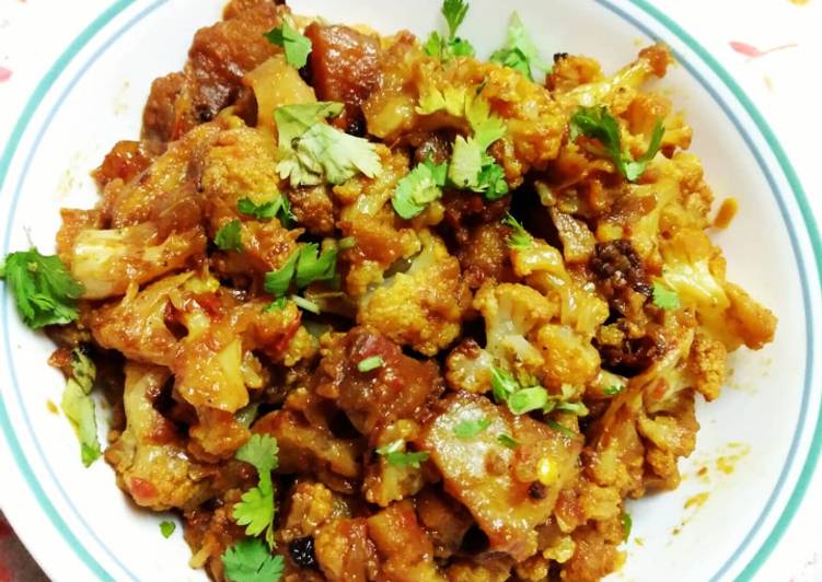 Steps to Make Award-winning Crispy fried Aloo Gobi