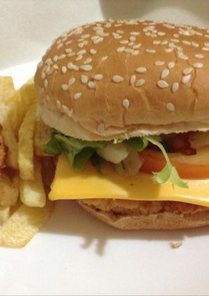 صورة لوصفة برجر دجاج سهل ولذيذ 🍔🍟