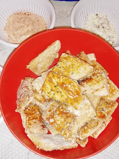 Una foto de Galletas saladas de orégano y sésamo