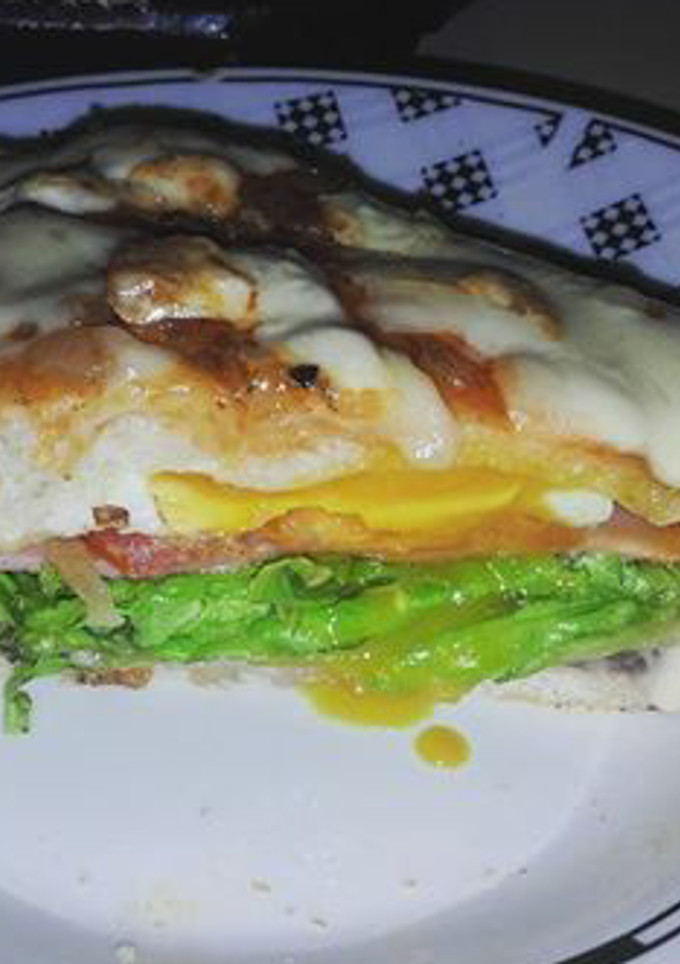 Una foto de Pizza Rellena!🍕🍕