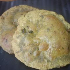 Leftover soya methi bathua poori A picture of Leftover soya methi bathua poori.