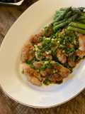 Sweetbreads with Madeira sauce, spring onions