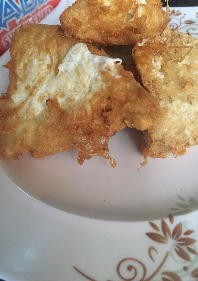A picture of Fried Awara (tofu) in Egg.