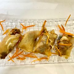 A picture of Veg spring rolls.