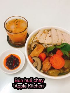 Hình của món Bún huế chay.