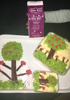 A picture of Creamy fruit cocktail.