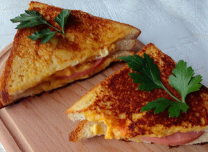 Фото Monte Cristo sandwich/ Сендвіч Монте Крісто.