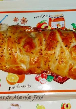 Foto principal de Trenza rellena de salmón y queso