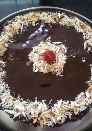 A picture of Cherry Coco Biscuit Cake.