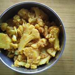 A picture of Aaloo gobhi vegetable.
