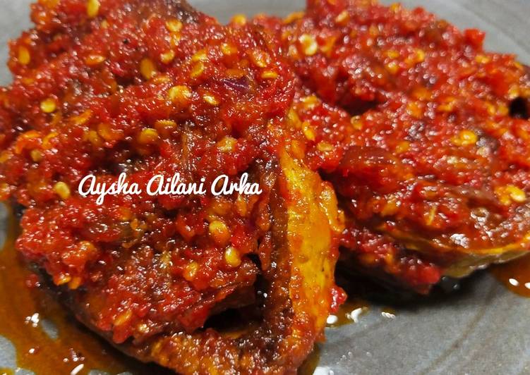 Resep Tongkol goreng merah oleh Aysha Ailani Arka Cookpad
