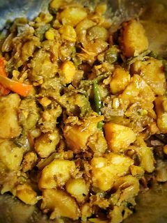 চিংঁড়ির পাঁচমিশালি (chingri panch mishali recipe in Bengali) রেসিপির প্রধান ছবি