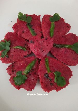 A picture of Beetroot muffin khaman.