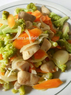 Foto resep Tumis Brokoli Wortel Jamur