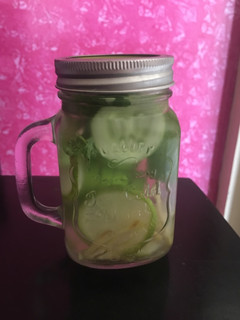 A picture of Detox Drink.