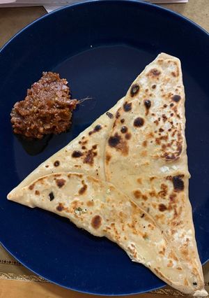 A picture of Momo Mughlai Paratha (Cabbage).