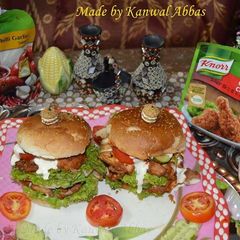 A picture of Crispy Chicken Burgers #ramadankitayari.