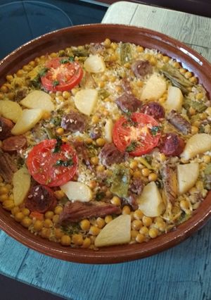 Una foto de Arrós al forn. (Arroz al horno)
