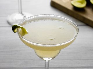 Happy Hour 2: Jose Cuervo Especial Margarita