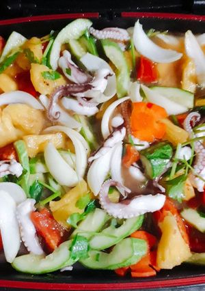 Hình của món Bạch tuộc xào rau củ.