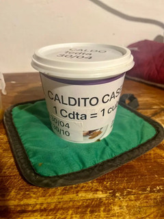 Una foto de Caldito Casero