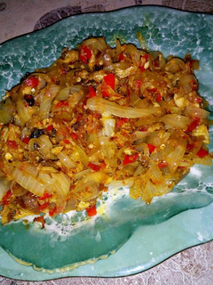 A picture of Onion sauce.