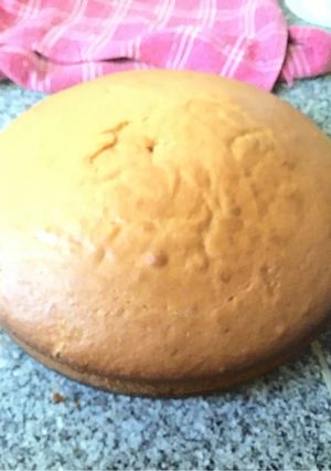 Una foto de Torta de vainilla(4 huevos)
