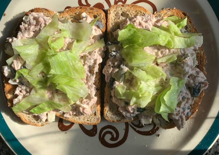 Easiest Way to Prepare Homemade Tuna Sandwich