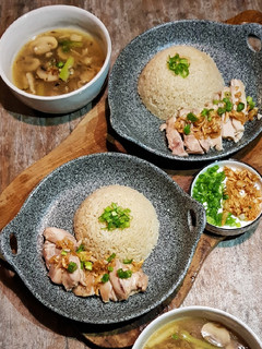 Foto resep Nasi Ayam Hainan Praktis Rice Cooker