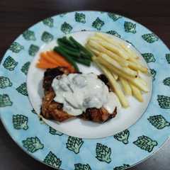 รูปของ Chicken Steak with Mushroom Sauce
