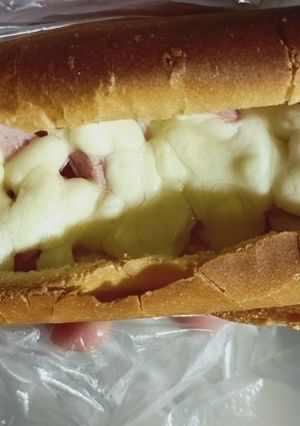 Hình của món Pizza bánh mì.