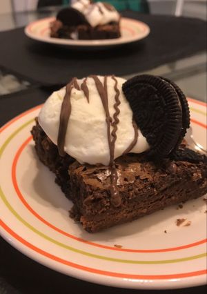 Una foto de Súper Brownie (crocante por fuera, tierno por dentro)👊🏻🍫