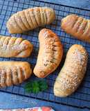 Roti Pisang - basic roti manis