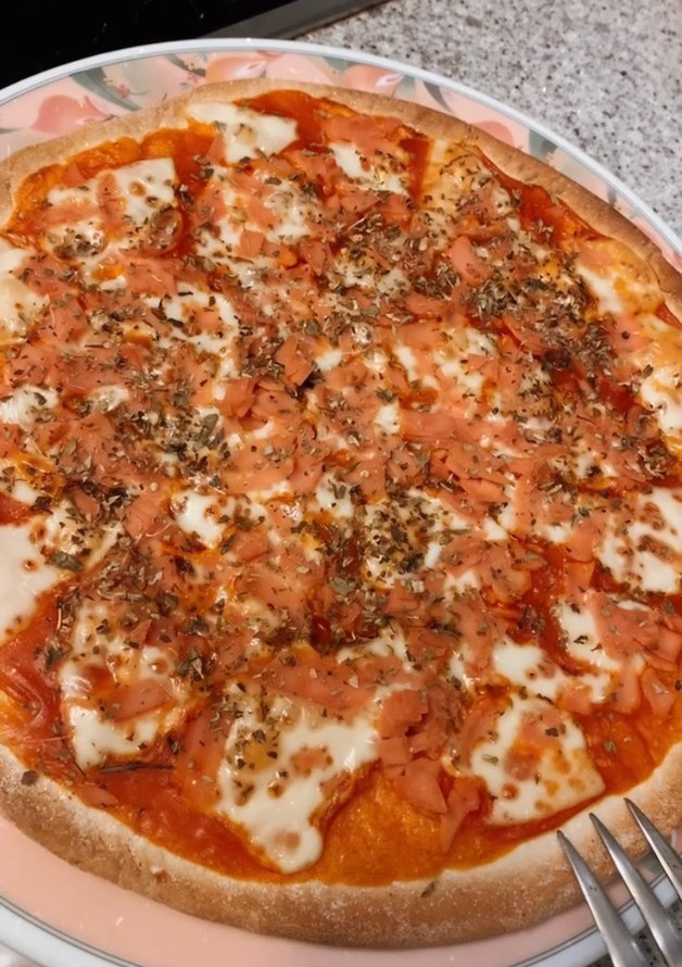 Una foto de Pizza vegetariana