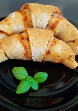 Fetás-virslis kifli recept fotója