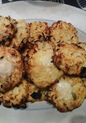 Una foto de Hamburguesas de coliflor y queso