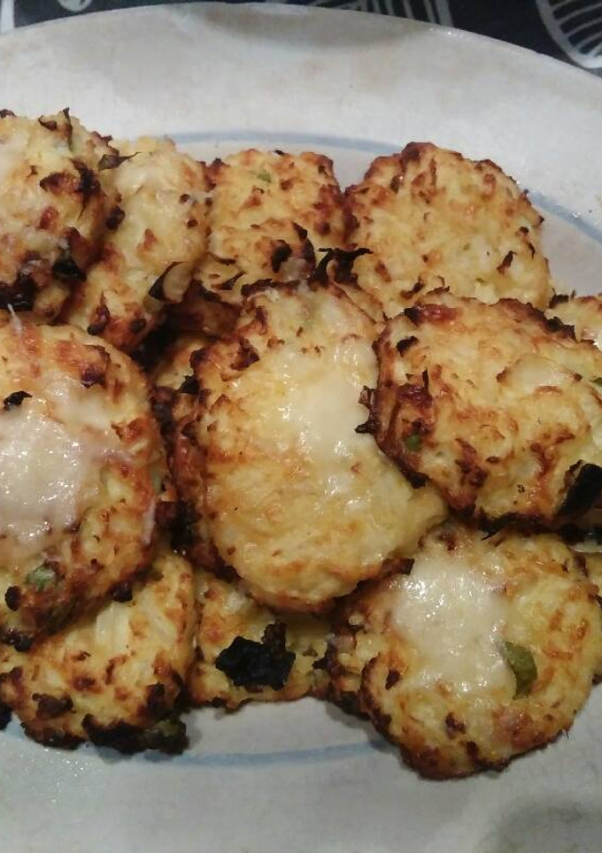 Una foto de Hamburguesas de coliflor y queso