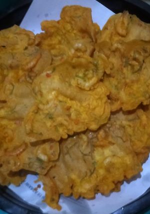 Foto resep Peyek Udang Khas RM Padang