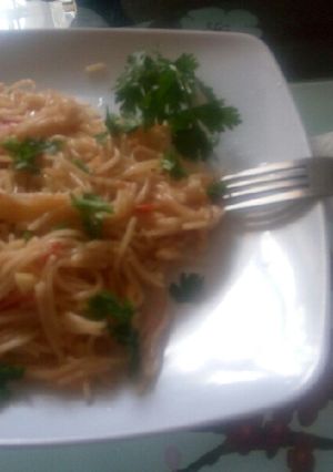 A picture of Garlic noodles.