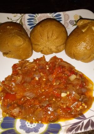 A picture of Moimoi with peppered sauce.