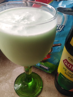 A picture of Milky ice cream drink.